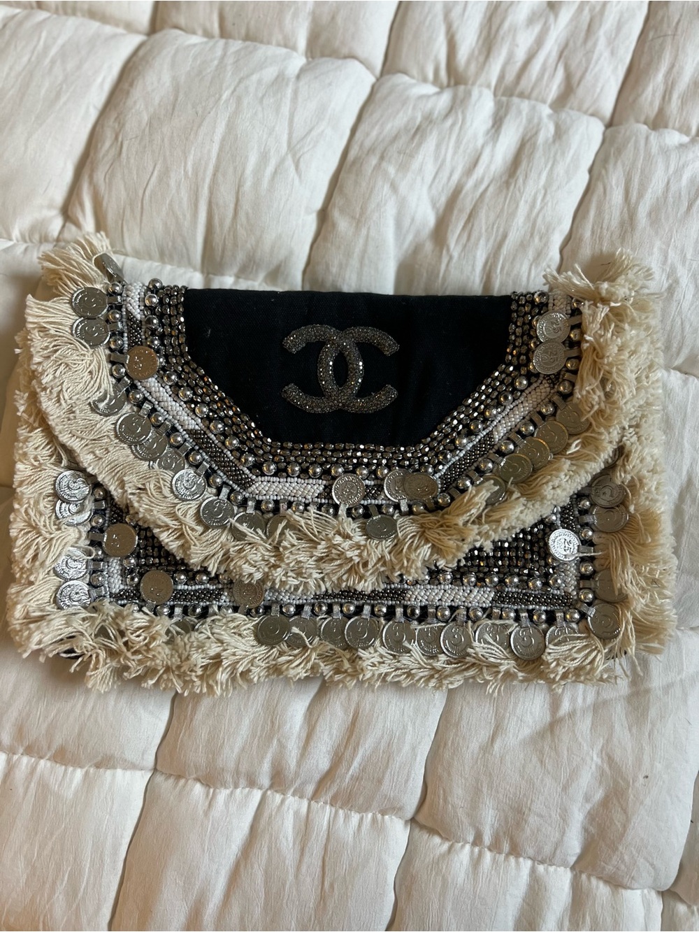 Black & Cream Embellished Fringe Clutch